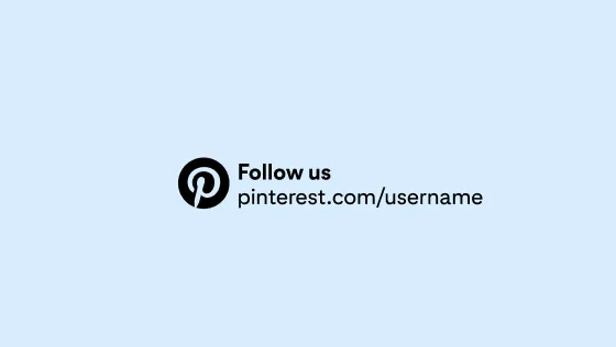 La CTA de Pinterest y el logotipo en celeste y encerrado en un círculo negro, alineado a la izquierda, con una URL de muestra de la cuenta sobre un fondo celeste