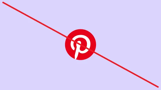 Áthúzott fehér Pinterest-embléma piros körben, világoslila háttér előtt