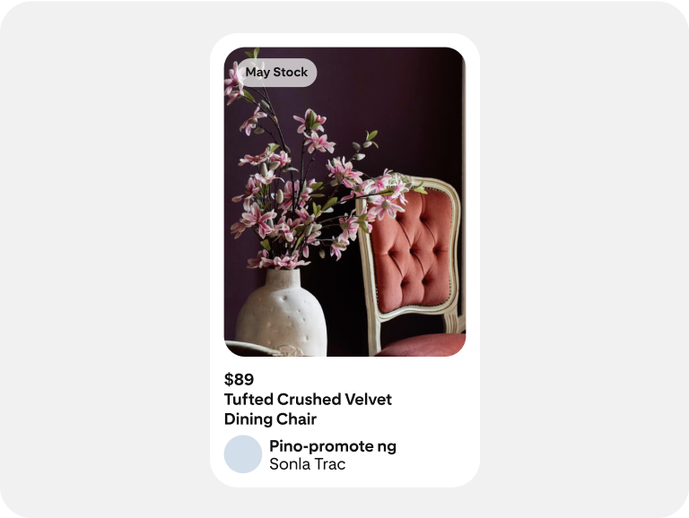 Nagpapakita ang shopping ad ng muwebles, na may impormasyon tungkol sa availability at pagpepresyo.