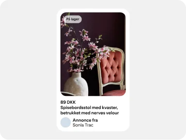 En shoppingannonce viser møbler med oplysninger om tilgængelighed og priser.