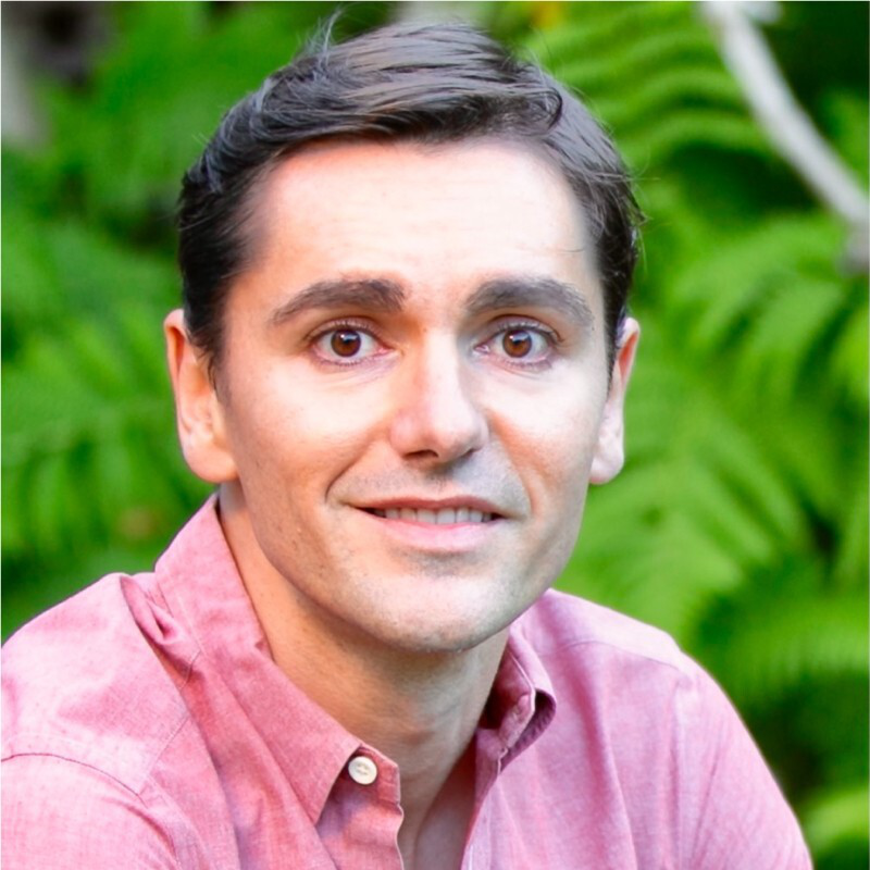 airfocus author: Carlos González De Villaumbrosia