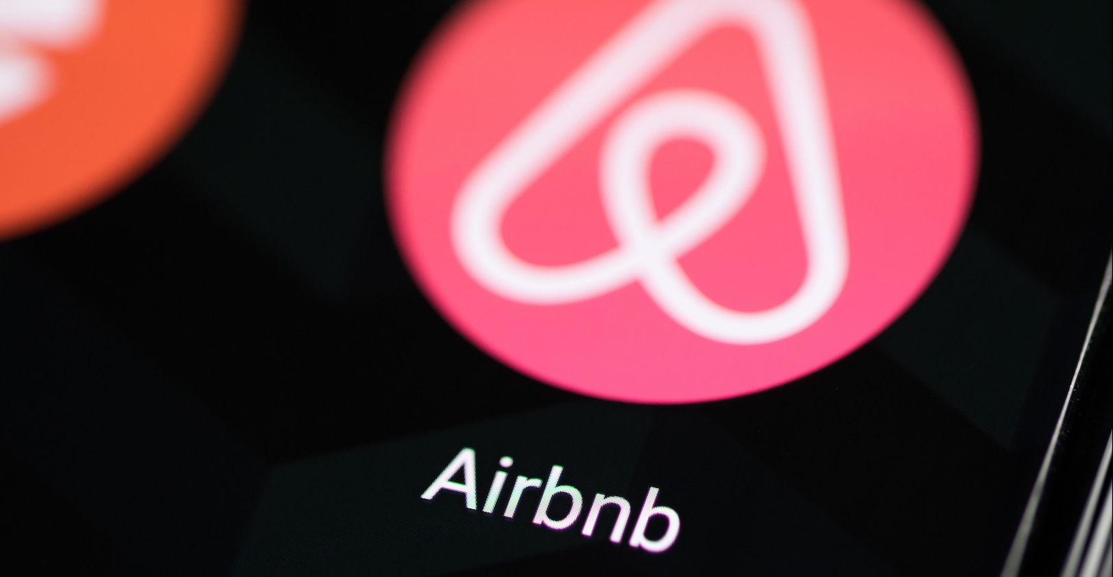 Airbnb's Product Management Shift: Insights, Reactions, and Key Learnings