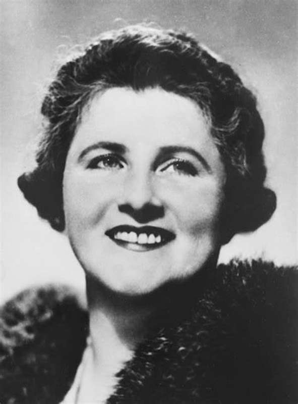 Statues Commemorate First Women in Parliament | The Yass Phoenix - Yass ...