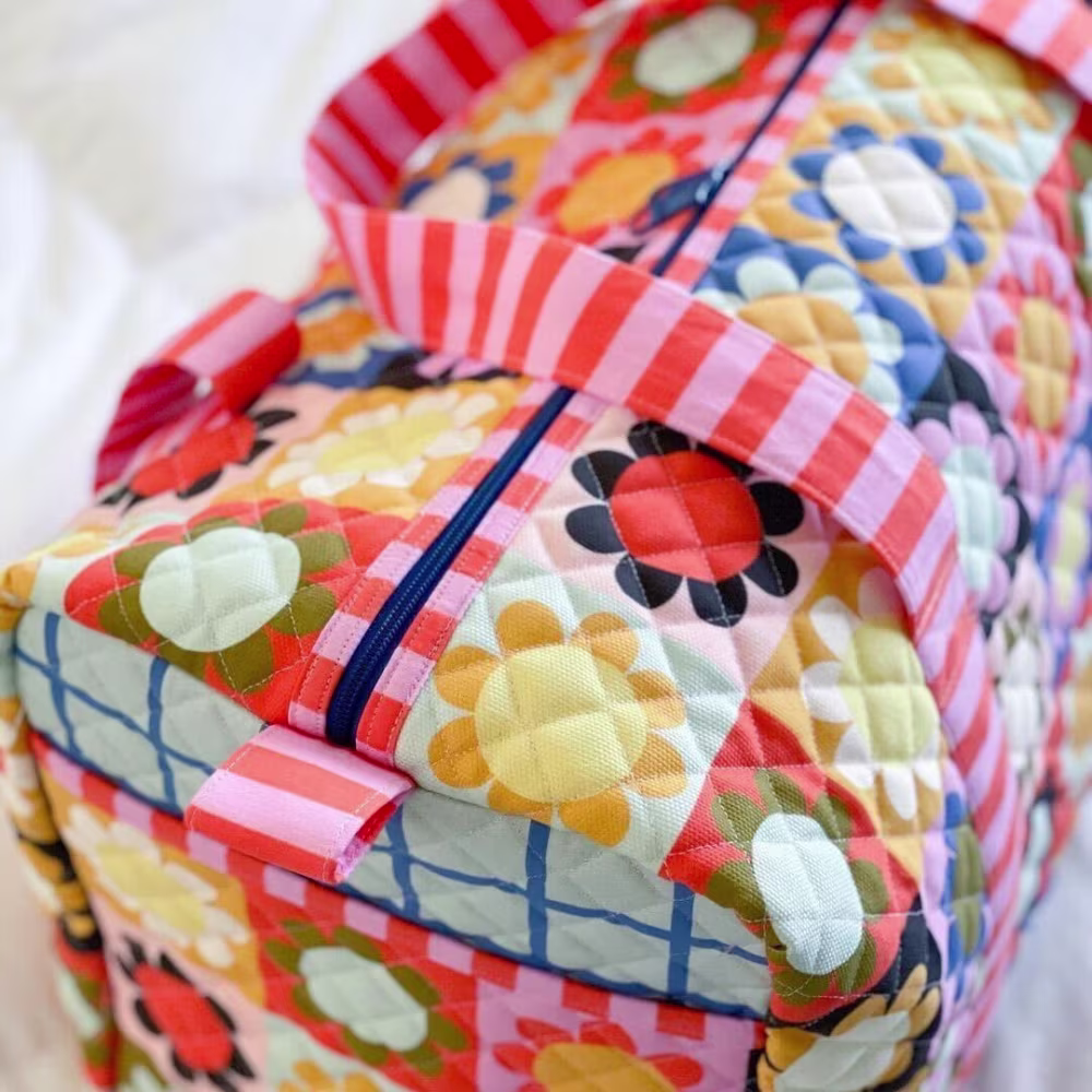 Quilted duffel bag