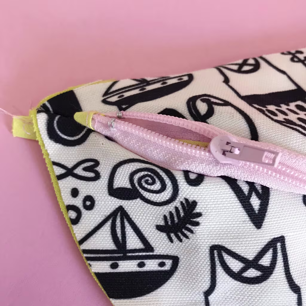 Finish ends of bum bag | Spoonflower Blog