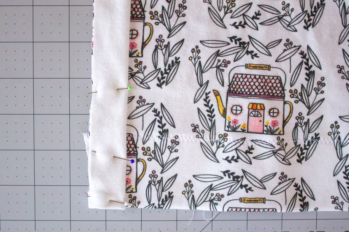 spoonflower-MEGMADE-DIY-lounge-robe-10