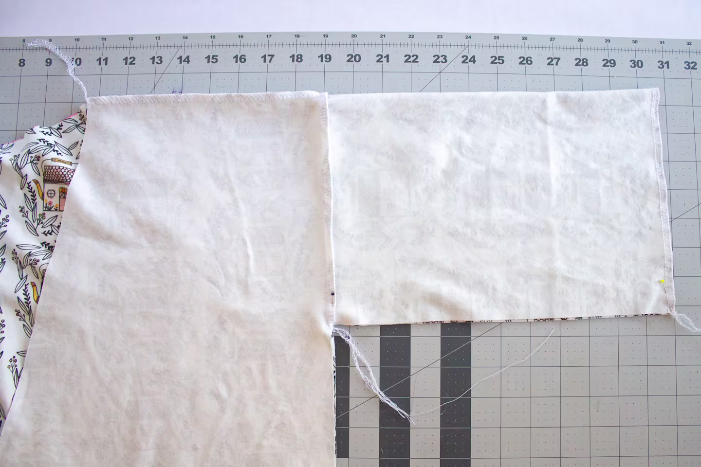 spoonflower-MEGMADE-DIY-lounge-robe-08