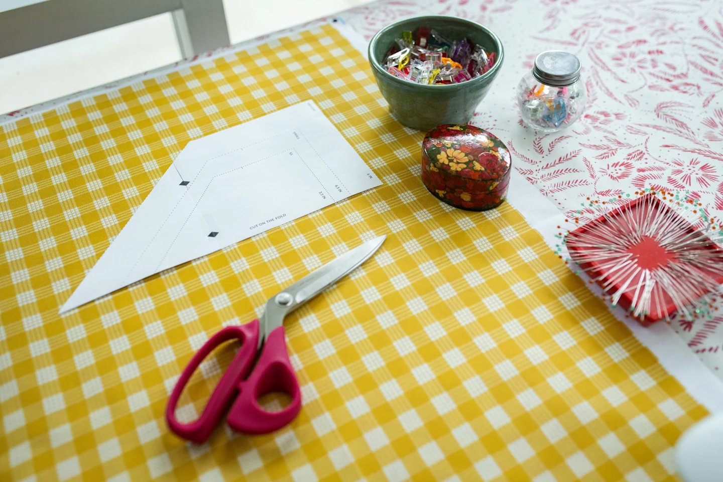 25_8_DogBandana_Blog-3-edited-scaled