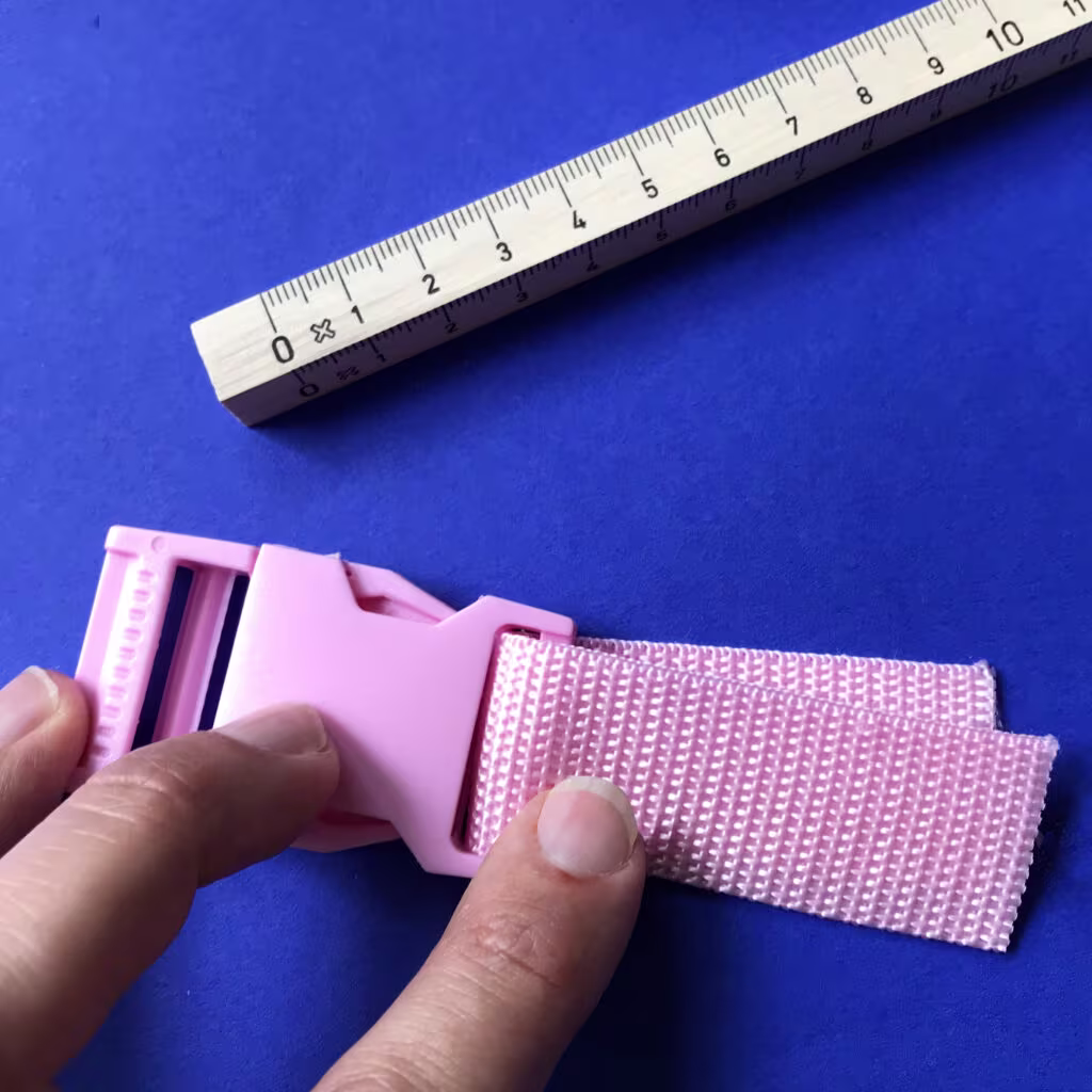 Attach webbing to end pieces | Spoonflower Blog