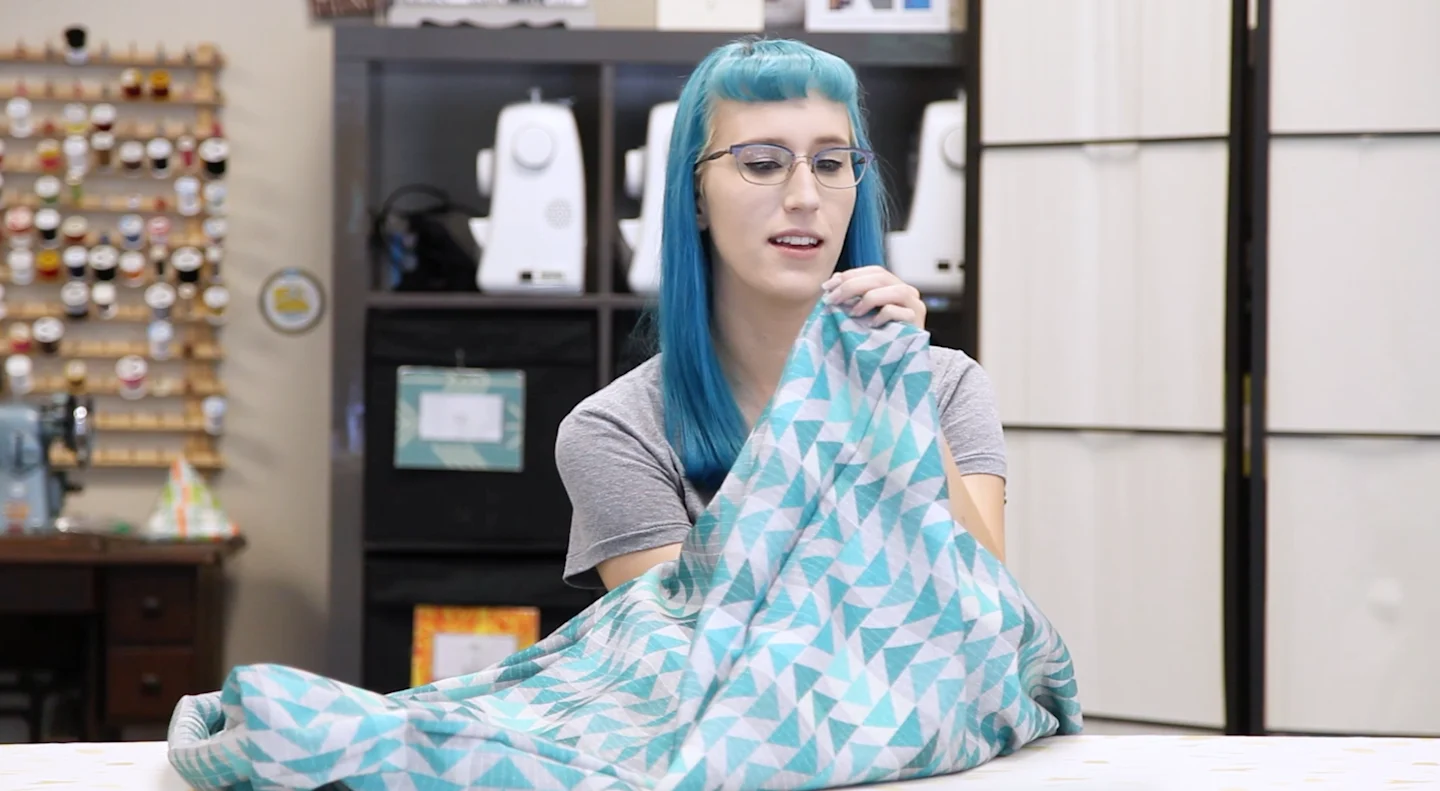 DIY dog bed: Pushing out the corners of the dog bed | Spoonflower Blog