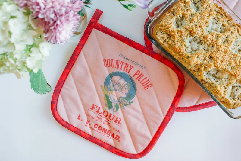 Family Heirloom Pot Holder | Spoonflower Blog 