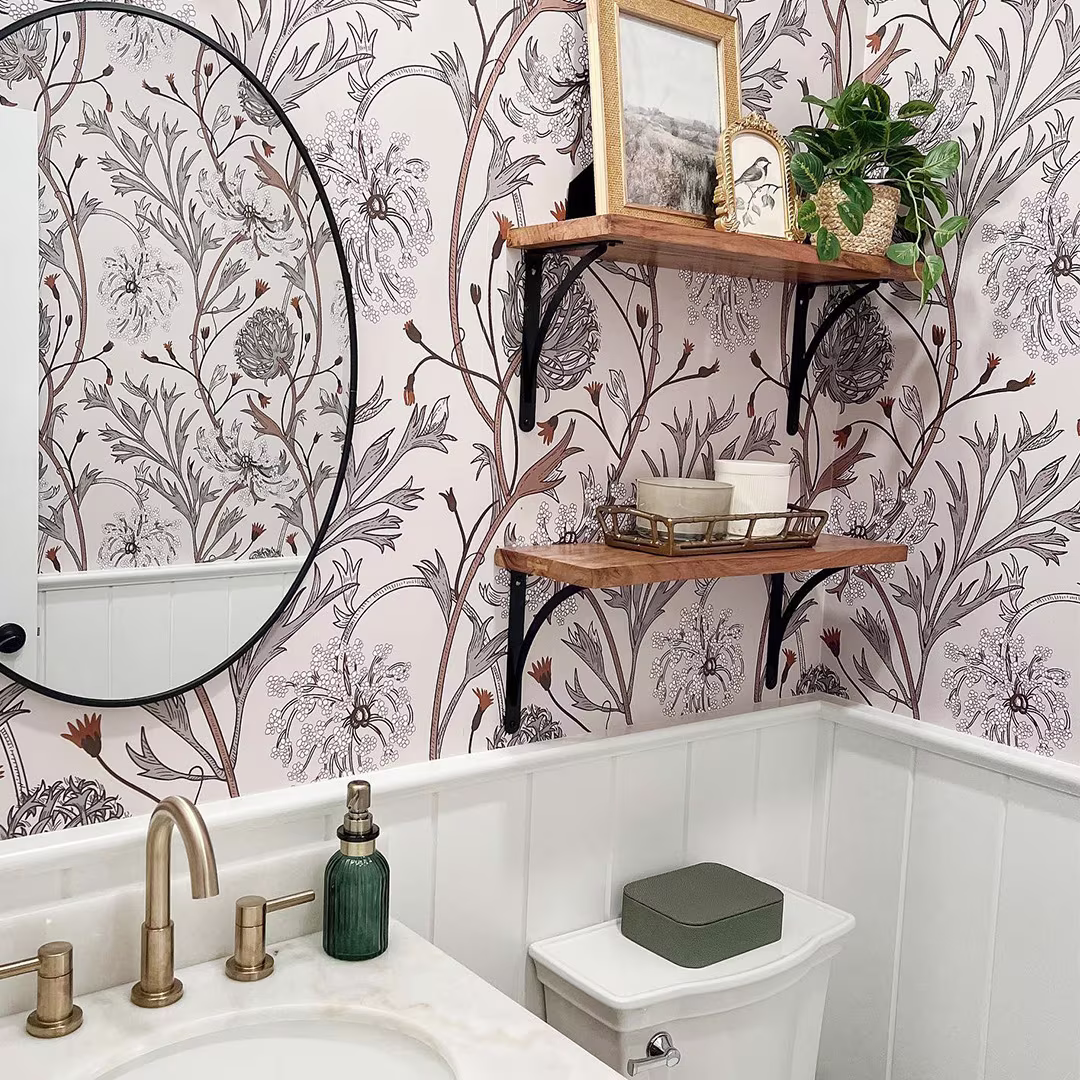 Bathrooom with botanical wallpaper