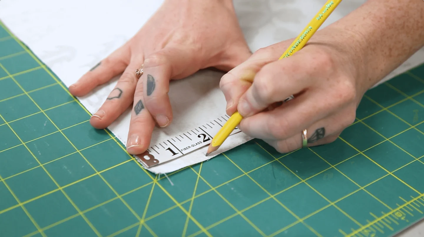 DIY Drawstring Backpack - mark the bag | Spoonflower Blog