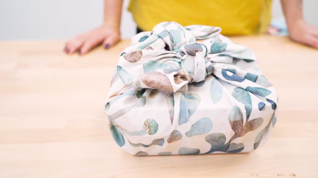 6 Ways to Wrap a Gift with Furoshiki - side by side bow | Spoonflower Blog