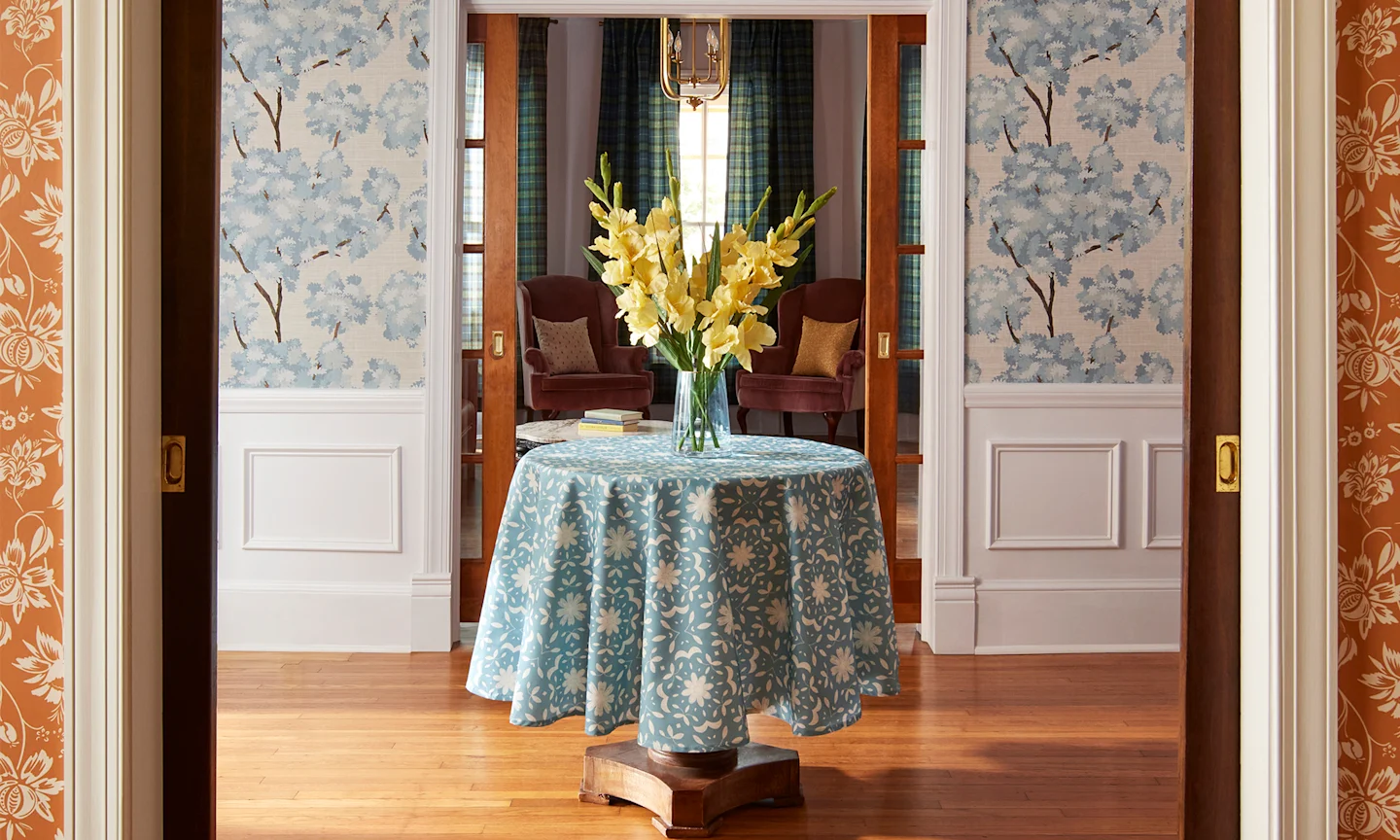 round tablecloth