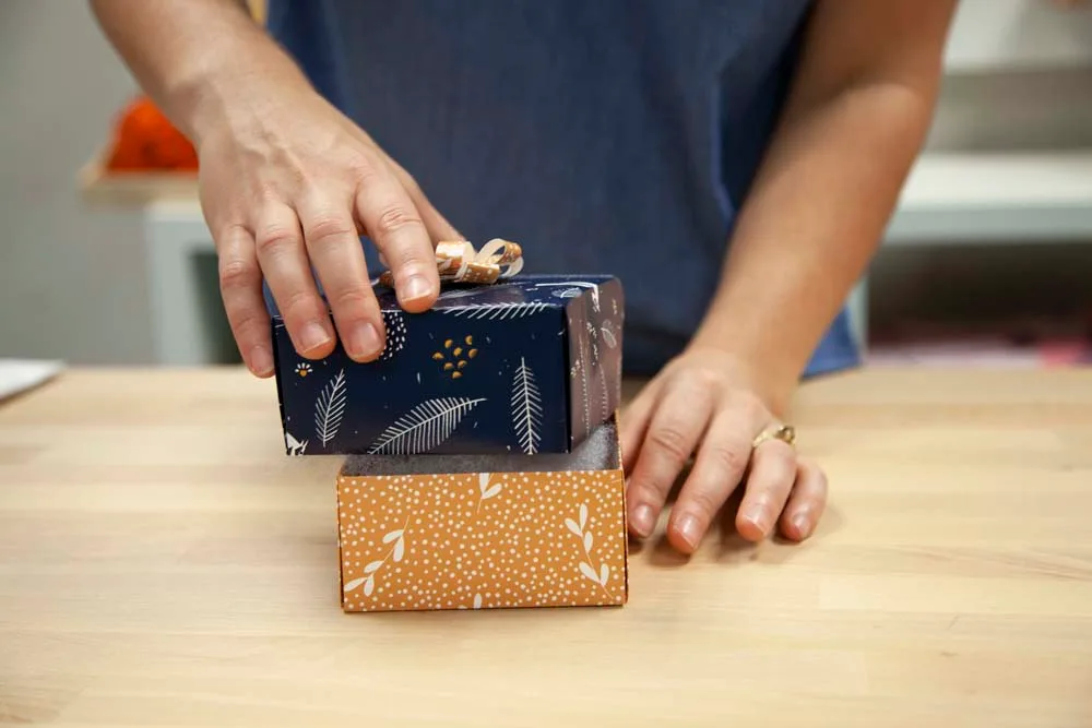 How to Make a Gift Box with Wrapping Paper | Spoonflower Blog 