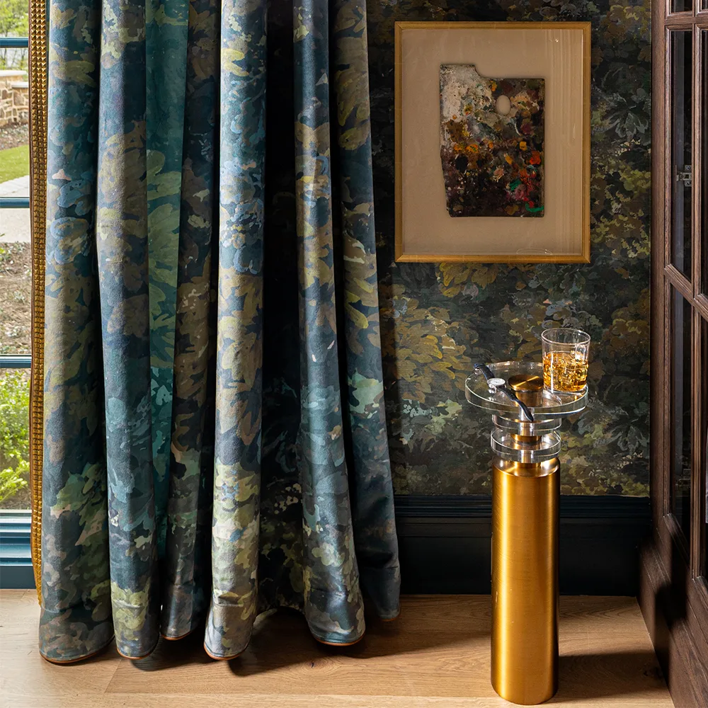 Modern Abstract Wavy Line Pattern - Minimal Coastal Stripes Black & Whi...