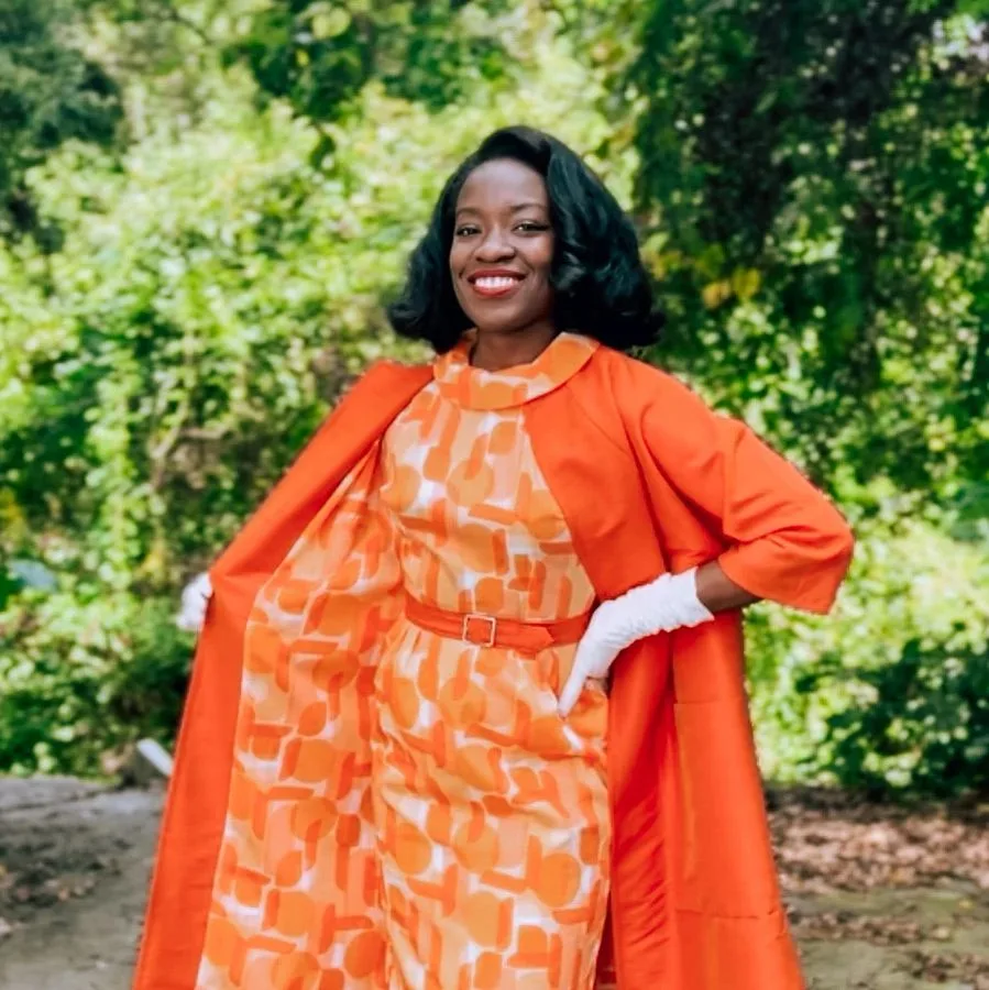 Sewrena in her handmade dress and jacket created from cotton sateen 6.5