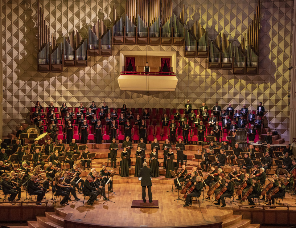 Tbilisi Symphony Orchestra performs Kakhidze's monumental Requiem