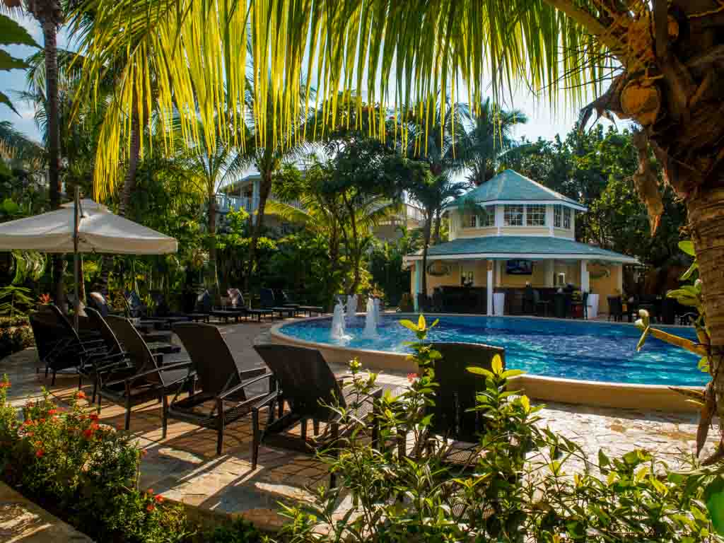 Paradise Beach Hotel Sunwing Ca