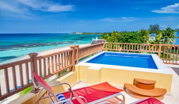 Private balcony with hot tub overlooking the ocean