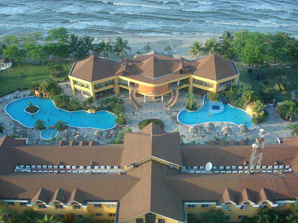Honduras All Inclusive Vacation Deals Sunwing Ca Palma Real Beach Resort And Villas