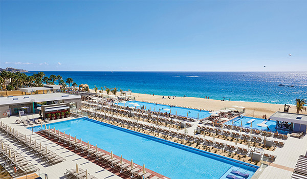 Numerous pools overlooking the beach