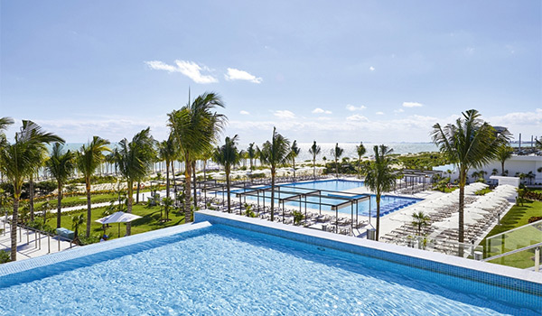 Infinity pool overlooking Riu Palace Costa Mujeres