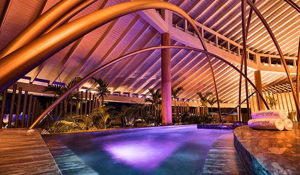 Piscine tranquille au Grand Palladium Palace