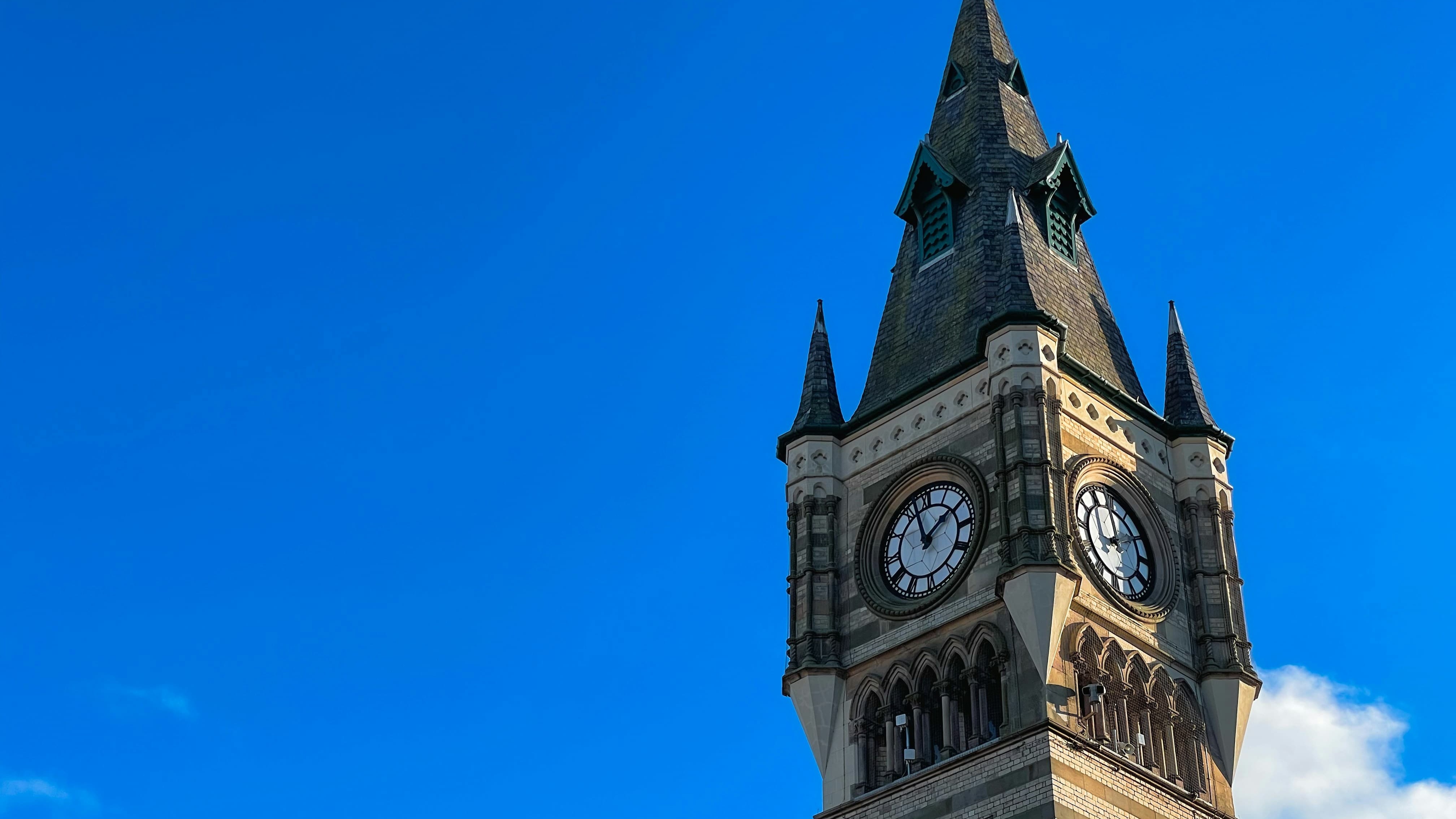 Time in England: Difference with Mexico and How It Can Affect Your Plans