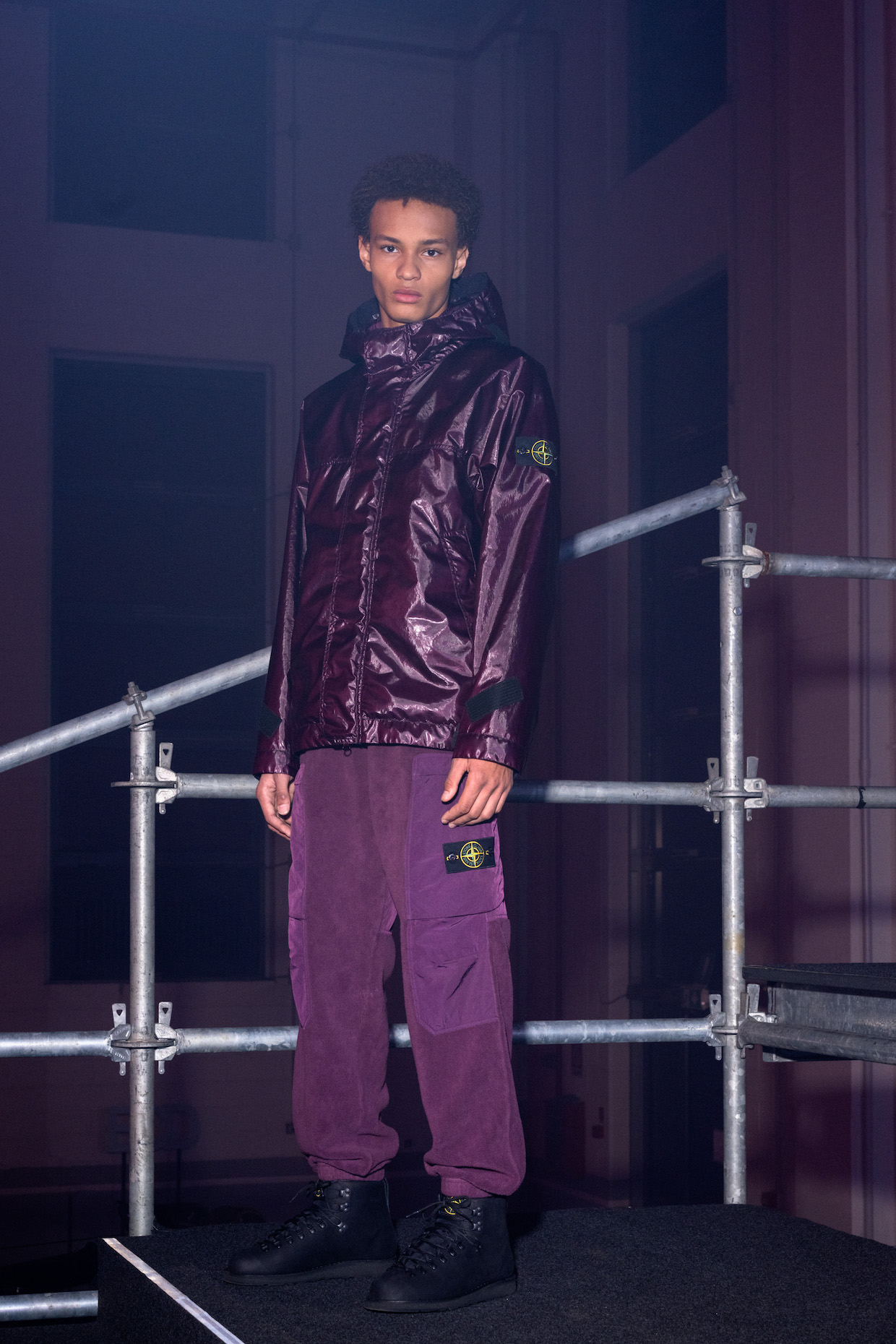 ストーンアイランド 2024AW ニット定価8万円 【美品】 ストーンアイランド 2024AW ニット定価8万円 【美品】