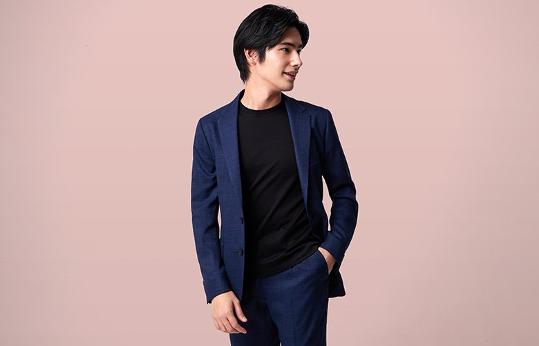 着心地も見た目も軽やか、春夏のジャケパンコーデにおすすめ「リネン風