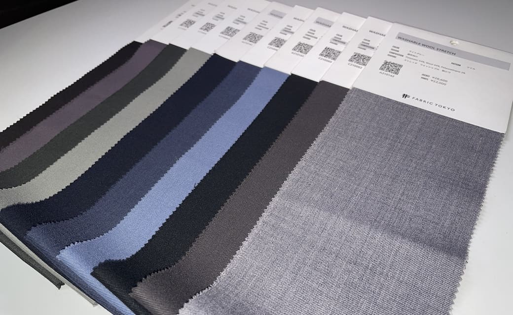 スーツのような高級感】自宅で洗えて動きやすい。ビジネスウェアの