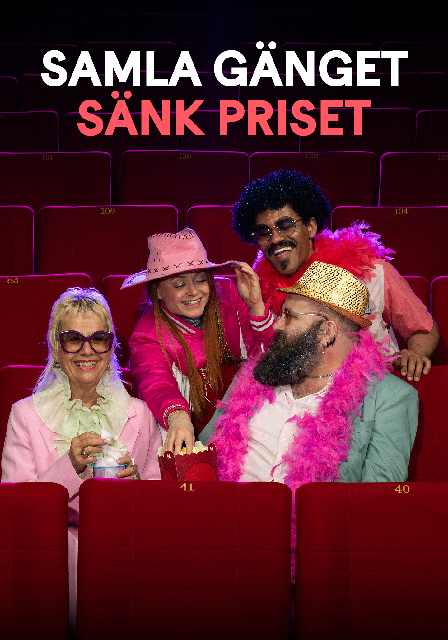 Samla gänget - sänk priset. Bild på 4 kompisar i festliga och färgglada kläder, med fjäderboar och glitter.