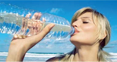 ليست 2 لتر يومياً.. تعرف على الكمية الصحيّة لشرب الماء