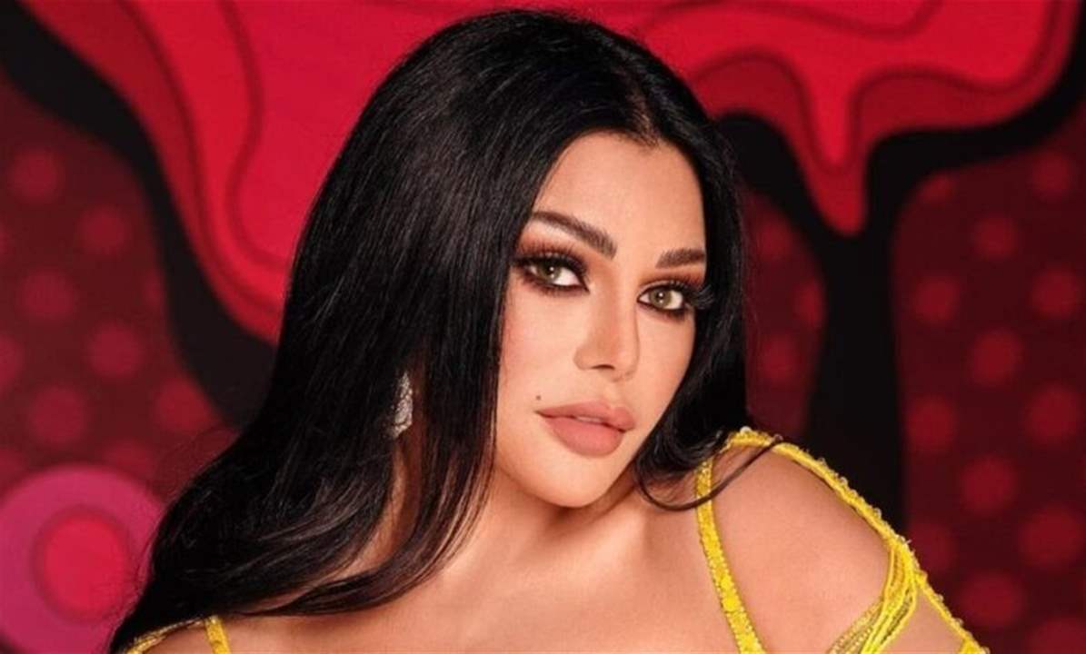 هيفا وهبي... ممنوعة من الغناء بمصر