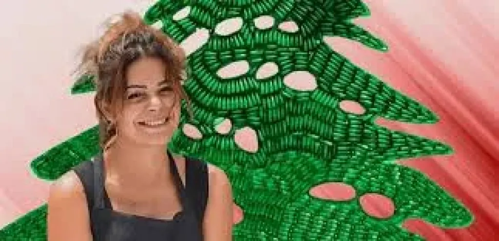 بأكبر شجرة أرز بلاستيكية في العالم… لبنان يدخل موسوعة غينيس