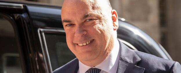 يخت مايك لينش الغريق يختزن أسرارًا مخابراتيّة "حسّاسة" والأجهزة تتنافس للعثور عليها