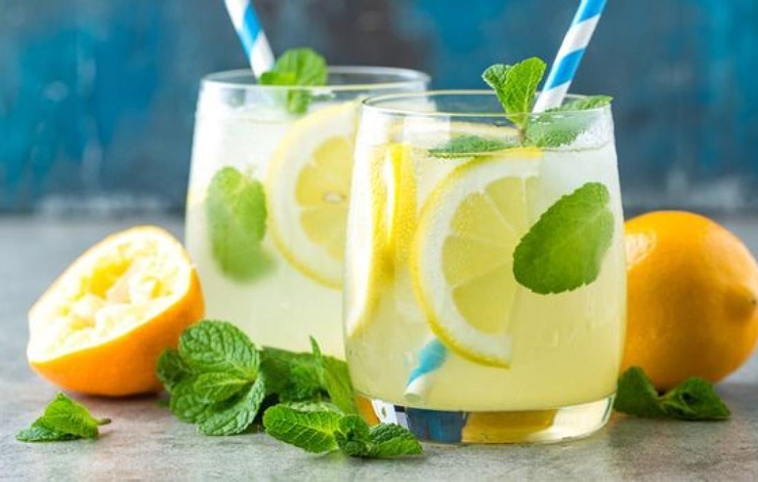 واجه الحر بالمشروبات المناسبة.. ١٢ نوعًا لتخفيض حرارة الجسم