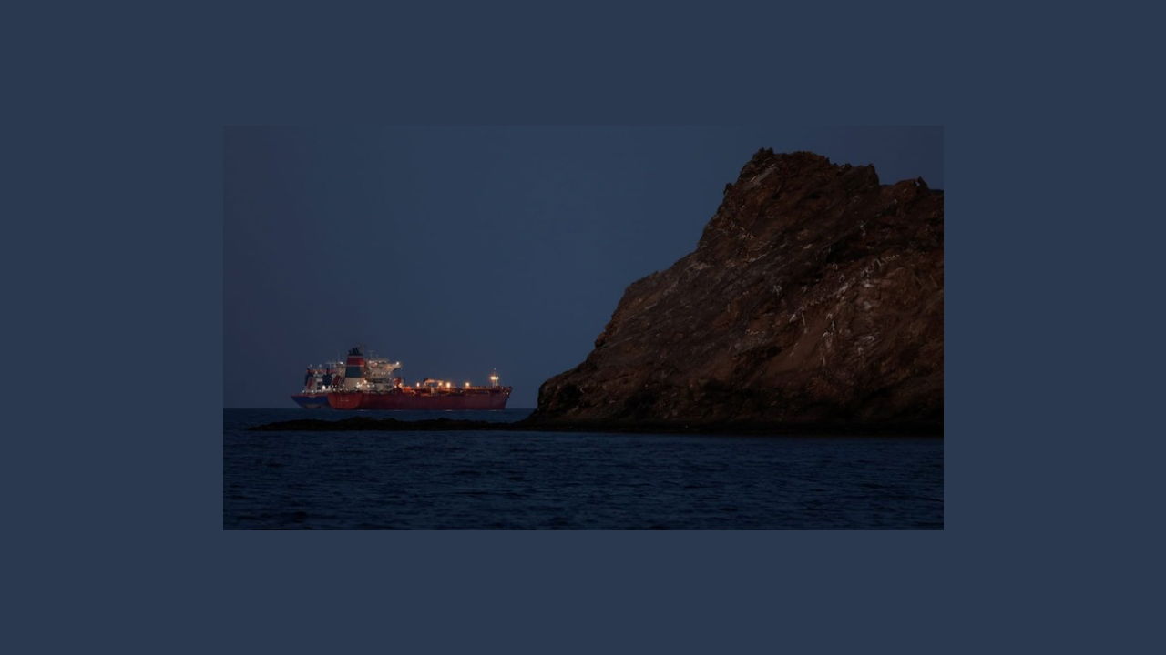 مخاوف من ألغام إيرانية في مضيق هرمز وواشنطن تلوّح برد عسكري غير مسبوق