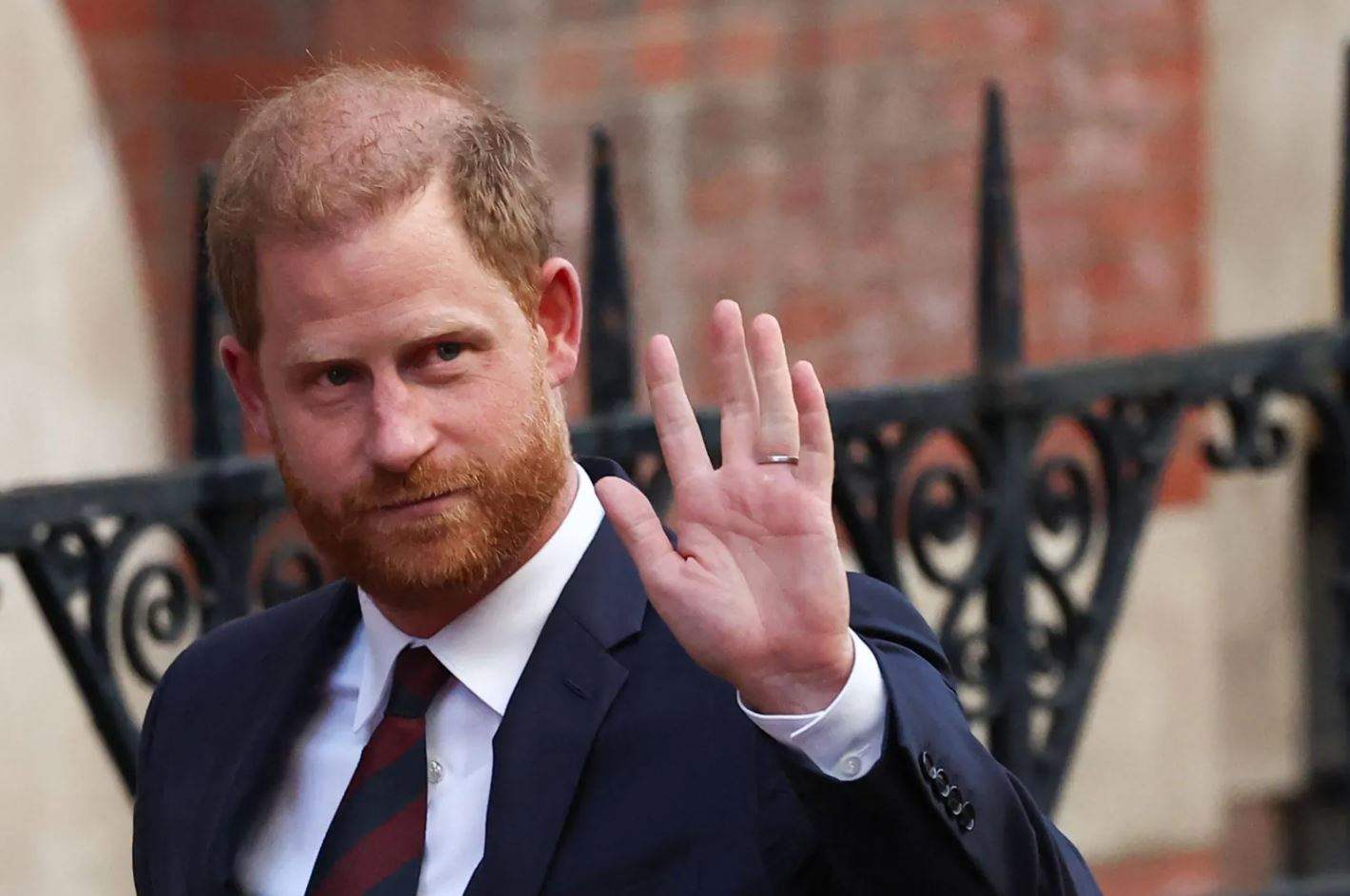 هل حياة الأمير هاري "في خطر"؟