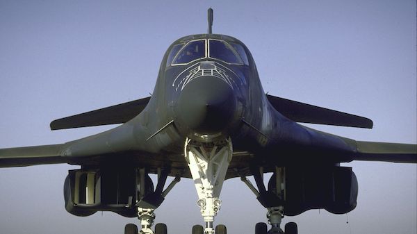 "بي.1"..المقاتلة التي أشعلت أولى ليالي الإنتقام الأميركي في سوريا والعراق