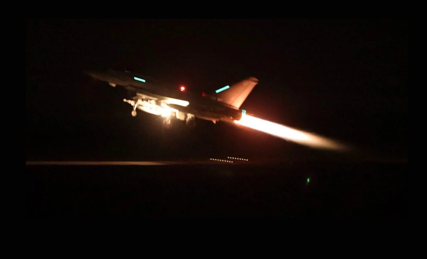 بمشاركة إسرائيلية.. التحالف يقصف عمق اليمن