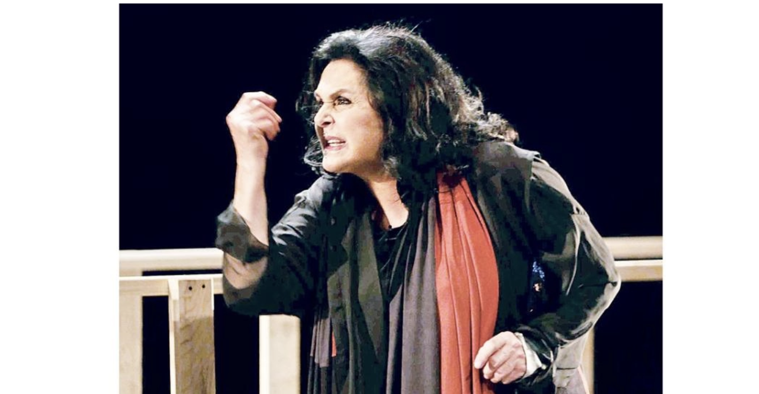 هل حرّضت نضال الأشقر على وجدي معوّض فمُنعت مسرحيته وهُدر دمه؟