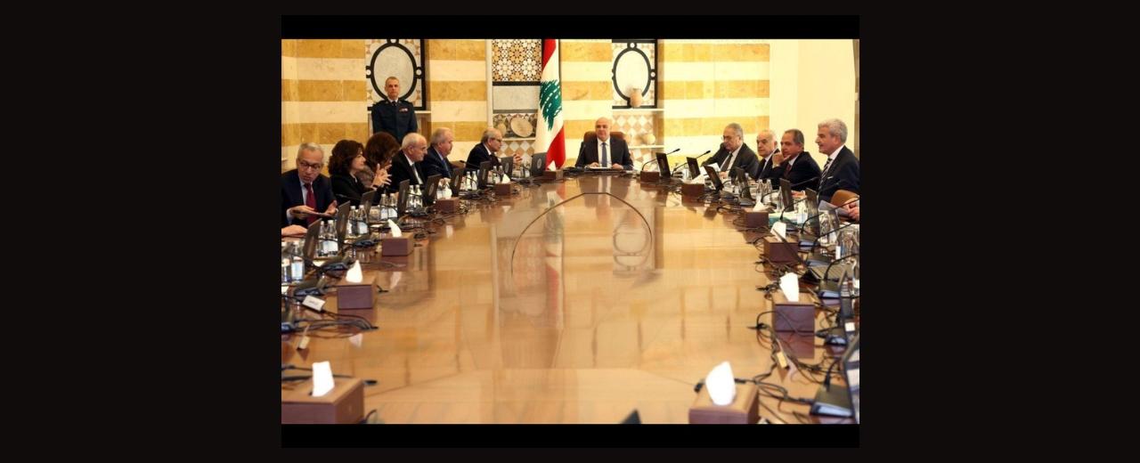 بالصوت والصورة/ حكومة كتير هيك!