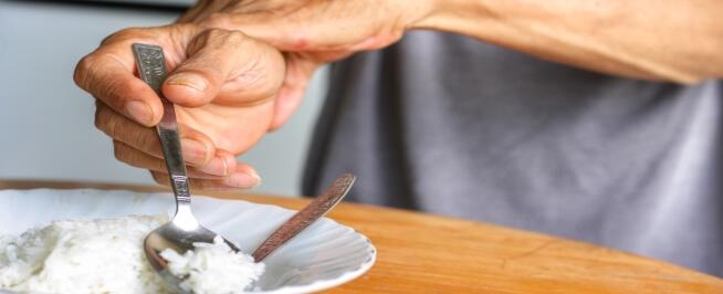 يستشعر خطر باركنسون ويتخلص منه.. تعرّف على "البروتين المنقذ"