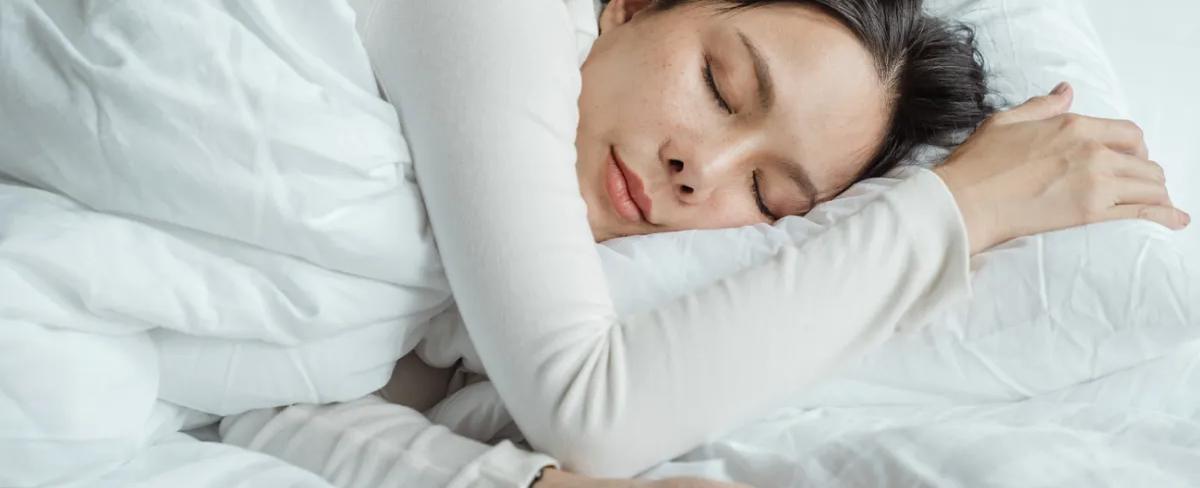 من هاتفك إلى صورتك في المرآة... ٥ أشياء لا يمكن أن تراها في أحلامك أبدًا