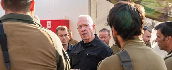 غالانت يوجه رسالة الى اللبنانيين: أولئك الذين يلعبون بالنار يجب أن يتوقعوا الدمار