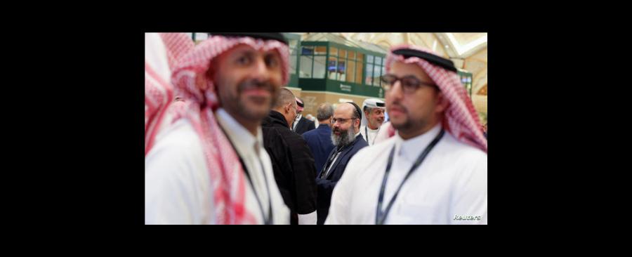 صحافي سعودي وناشط سوري في الكنيست الاسرائيلي.. وهذا ما حصل!