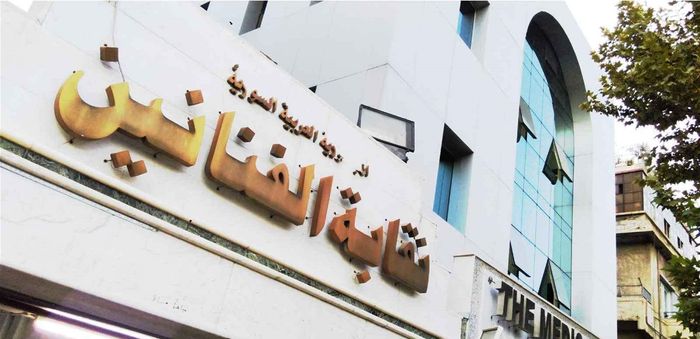 نقابة الفنانين السوريين تعيد الى لوائحها من فصلتهم لتسترضي الأسد